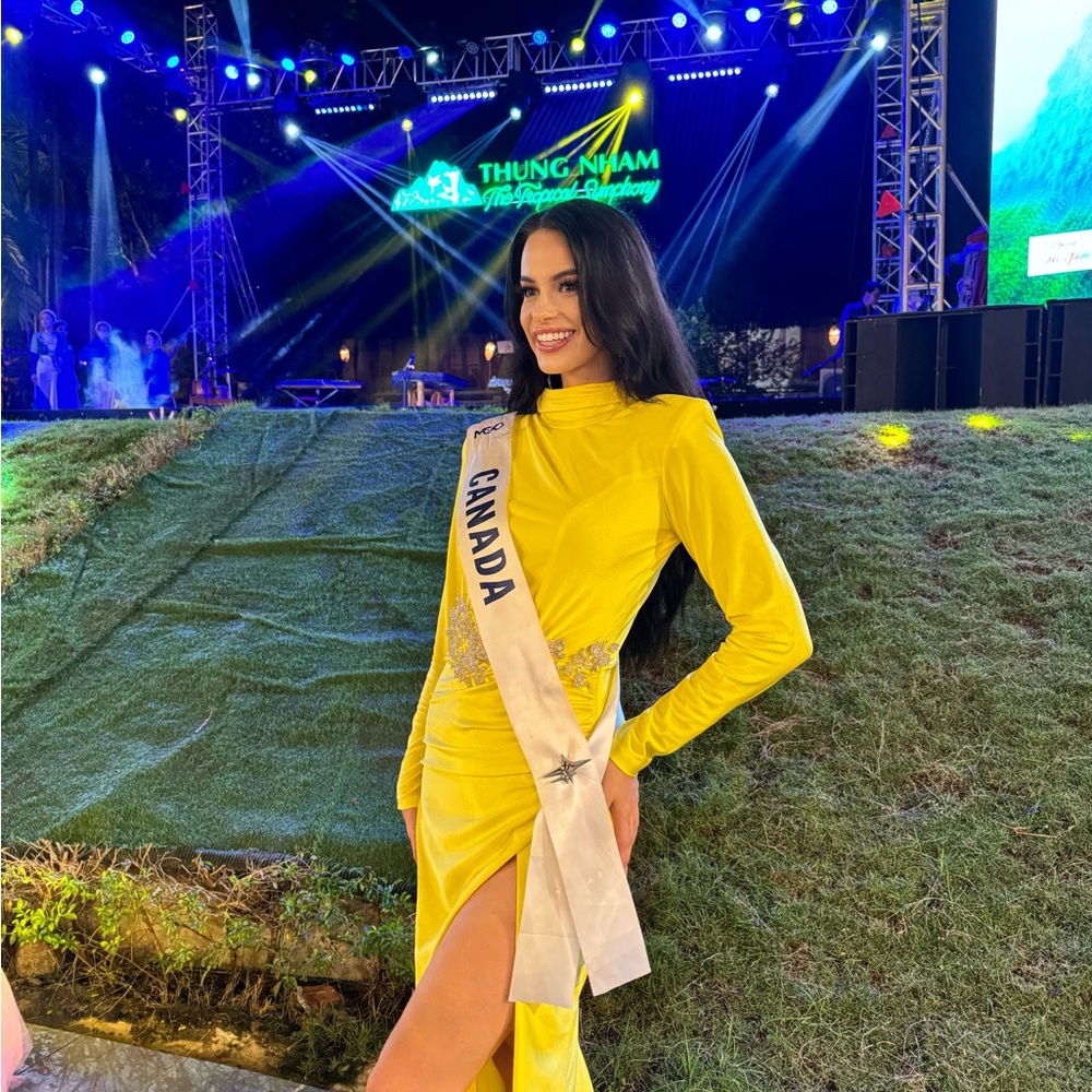 Beautiful Yellow Couture Dress